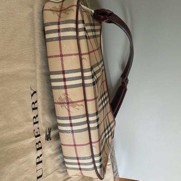 Authentic Burberry Haymarket Double Buckled Outer Pockets Bag - Picture 8 of 13